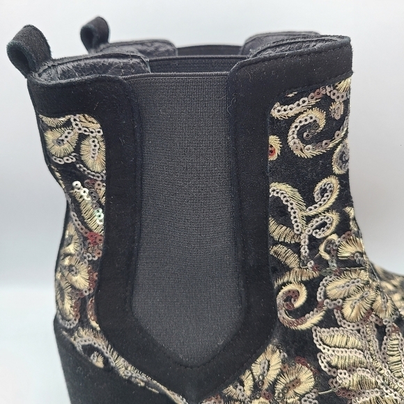 Stuart Weitzman Women's Sz 6.5 M Mediate Sequins Embroidered Metallic Bo… - Picture 2 of 11